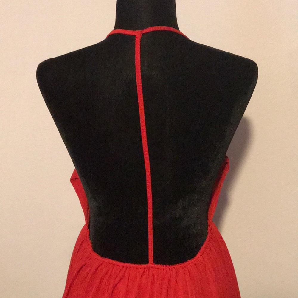 Red dress - Picture 3 of 4